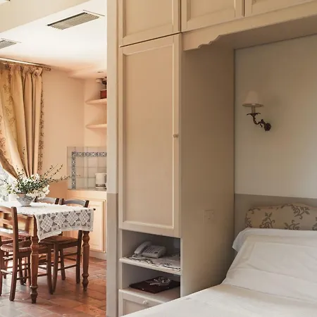 In Einem In Den Huegeln- Mit Garten Und Pool By Interhome Pesaro