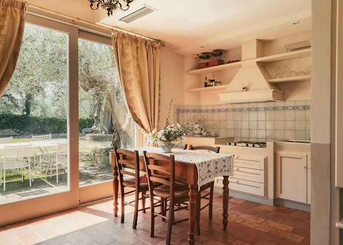 In Einem In Den Huegeln- Mit Garten Und Pool By Interhome Appartamento Pesaro