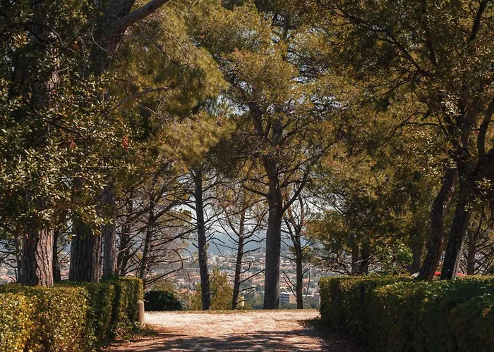 Appartamento In Einem In Den Huegeln- Mit Garten Und Pool By Interhome Pesaro
