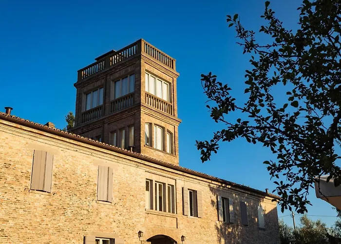 In Einem In Den Huegeln- Mit Garten Und Pool By Interhome * Pesaro