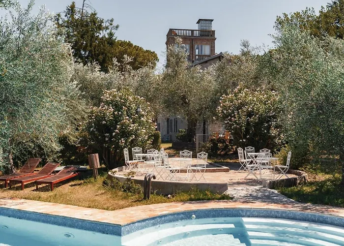 In Einem In Den Huegeln- Mit Garten Und Pool By Interhome Apartment *