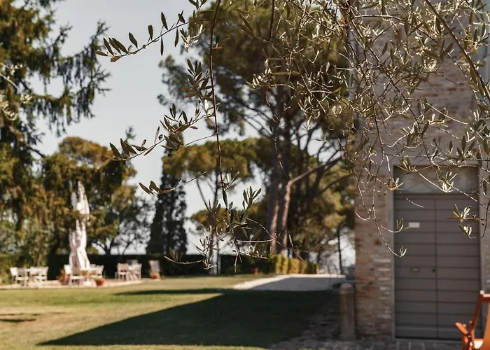 Appartamento In Einem In Den Huegeln- Mit Garten Und Pool By Interhome Pesaro