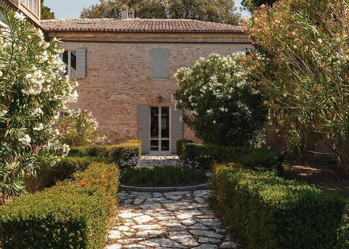 In Einem In Den Huegeln- Mit Garten Und Pool By Interhome Apartment *