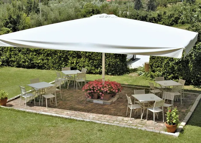 In Einem In Den Huegeln- Mit Garten Und Pool By Interhome *