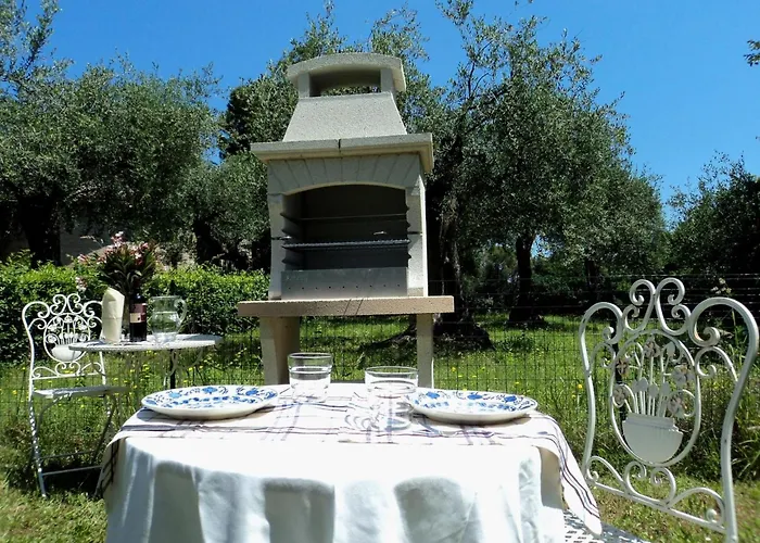 In Einem In Den Huegeln- Mit Garten Und Pool By Interhome Pesaro