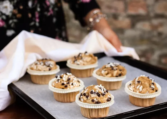 In Einem In Den Huegeln- Mit Garten Und Pool By Interhome * Pesaro